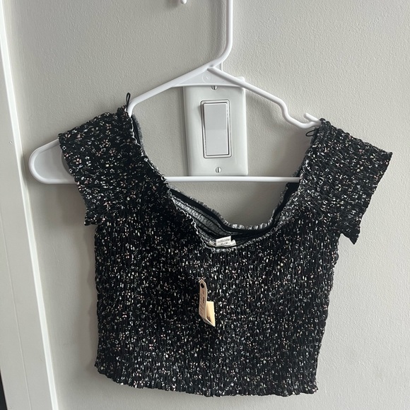 Off the shoulder cropped top - Picture 2 of 2